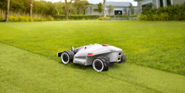 MAMMOTION Launches 2.0 Version of Its Best-Selling Robotic Mower, LUBA, at CES